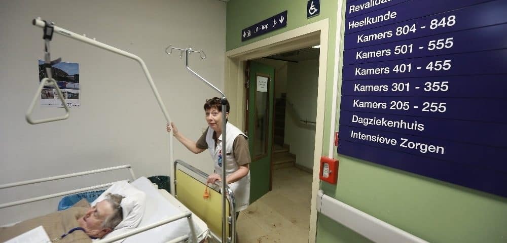 Verhuis patiënten in zoekenhuis Maria Middelares Gent
