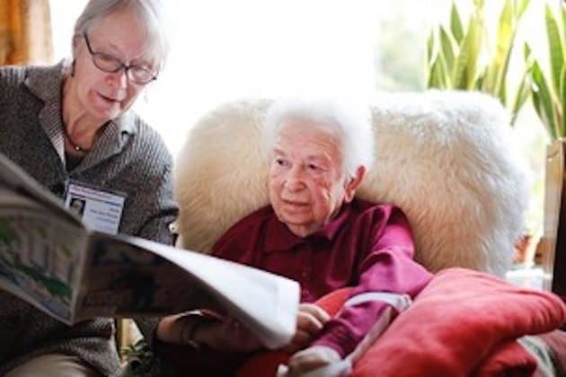 Buren en zorgbehoevenden helpen elkaar