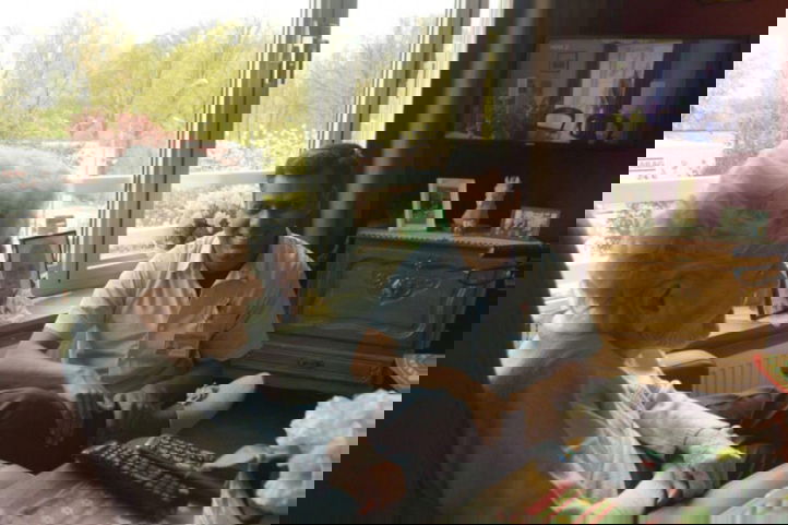 Indiase verpleegkundige in Vlaams woonzorgcentrum